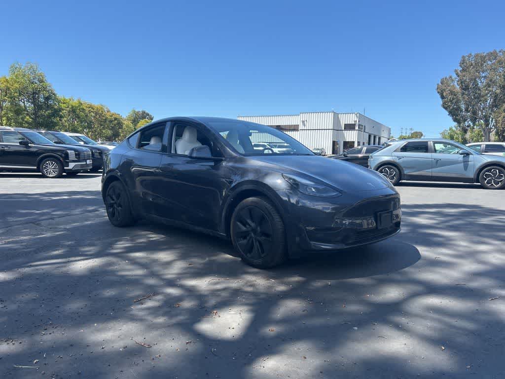 Used 2025 Tesla Model Y Long Range with VIN 7SAYGDEE0SA364644 for sale in Garden Grove, CA