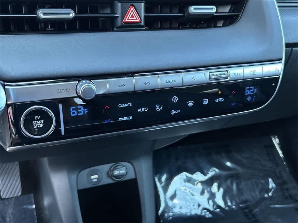 Thumbnail: 2024 Hyundai Ioniq 5 - 24