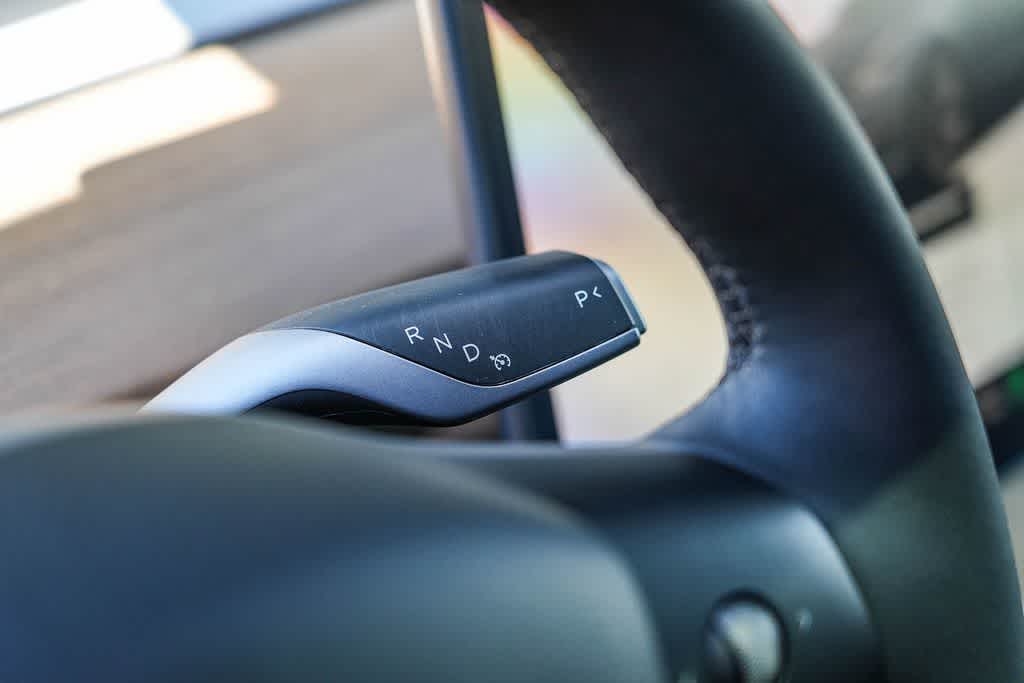 Thumbnail: 2023 Tesla Model 3 - 18