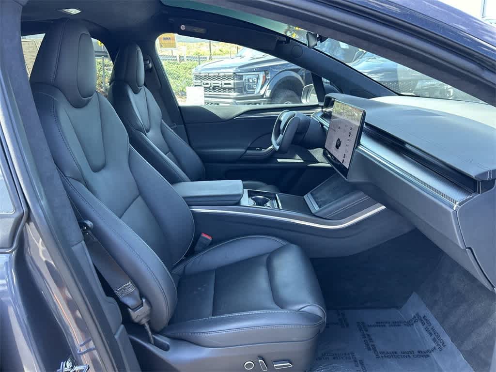 Thumbnail: 2022 Tesla Model X - 42