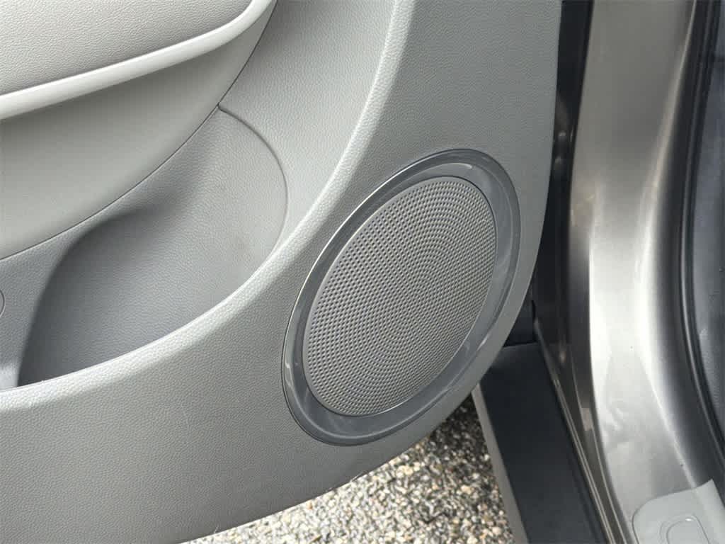 Thumbnail: 2017 Kia Soul EV - 23