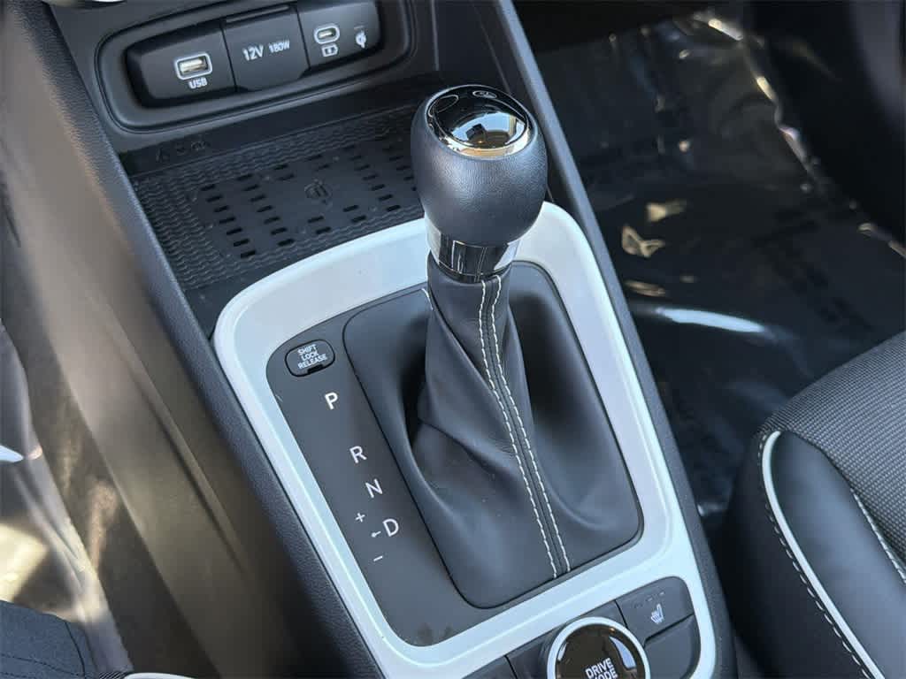 Thumbnail: 2024 Hyundai Venue - 17