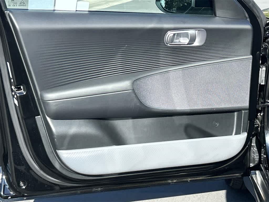 Thumbnail: 2025 Hyundai Ioniq 6 - 24