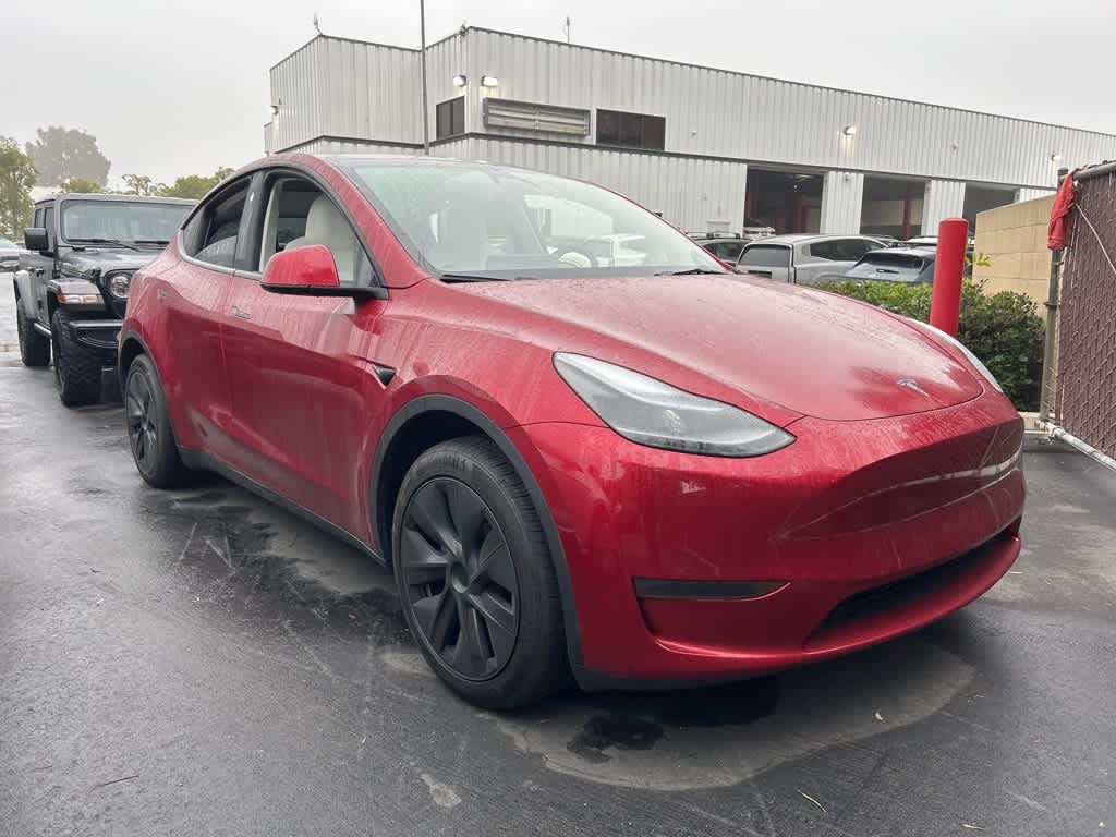 Used 2024 Tesla Model Y Long Range with VIN 7SAYGDEDXRF157747 for sale in Kansas City