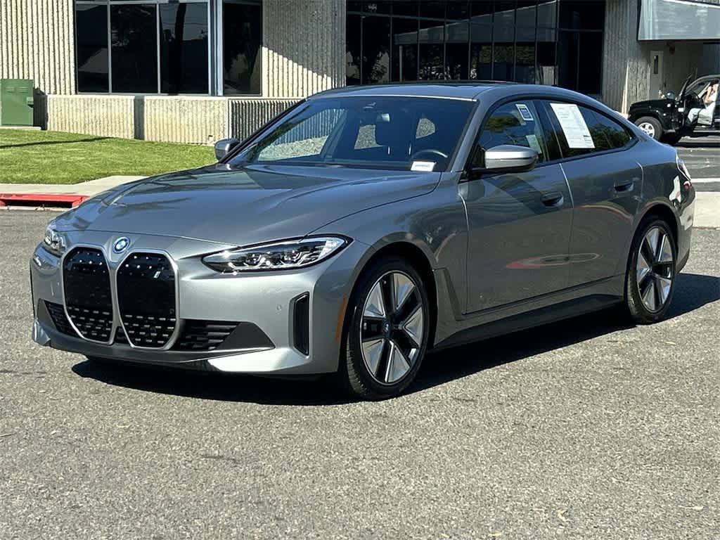 Thumbnail: 2023 BMW i4 - 16