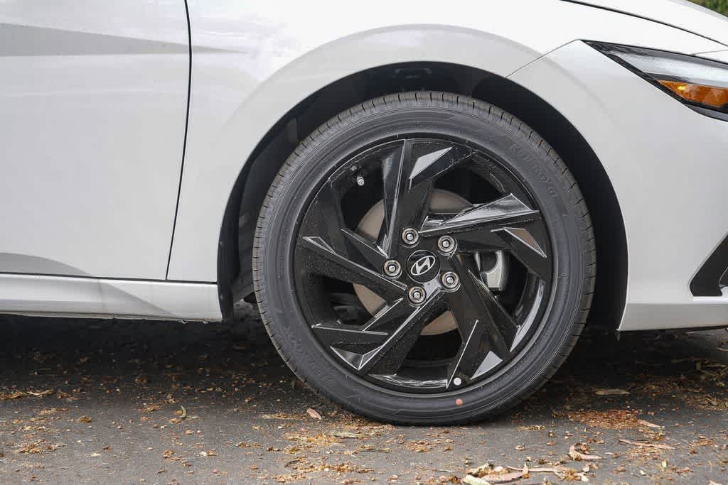 Thumbnail: 2026 Hyundai Elantra - 9