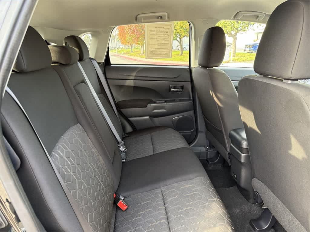 Thumbnail: 2024 Mitsubishi Outlander Sport - 33