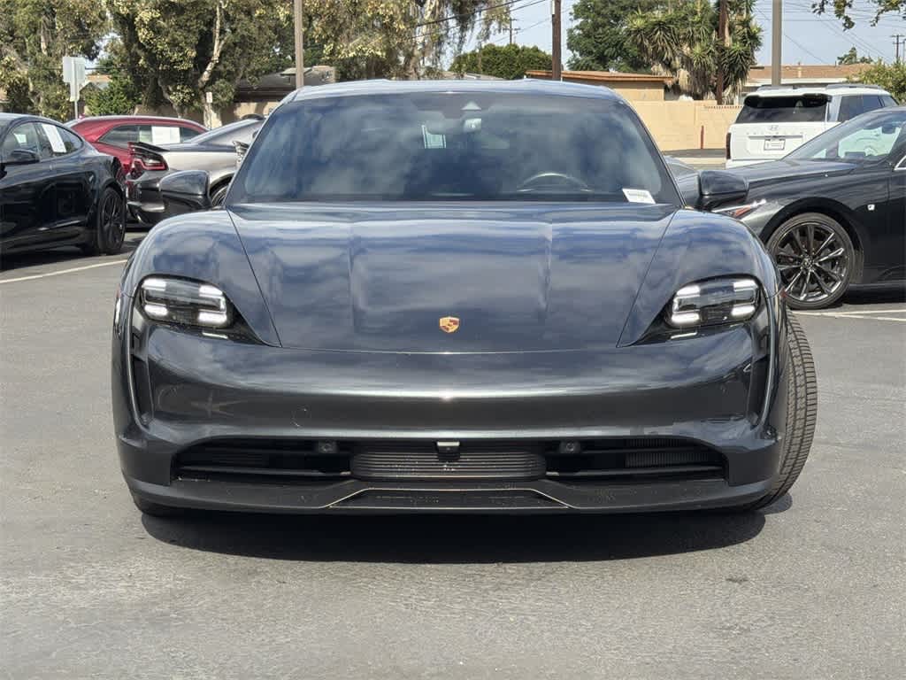 2022 Porsche Taycan Base photo 2