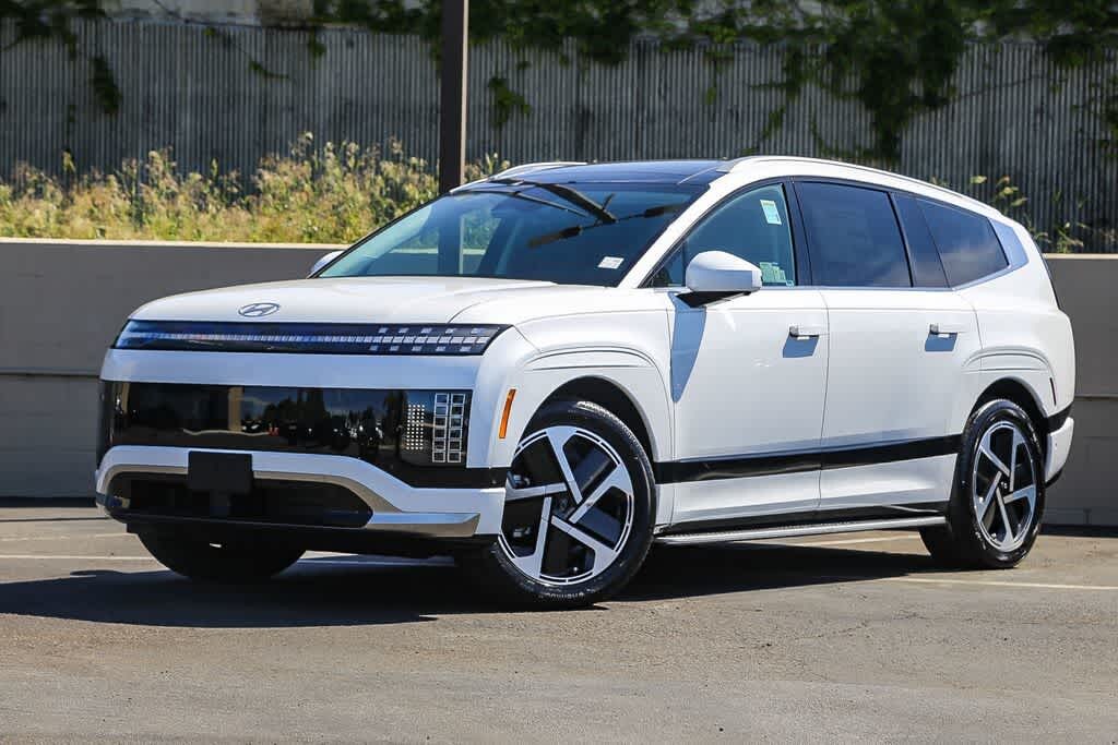 New 2026 Hyundai IONIQ 9 Performance Calligraphy SUV