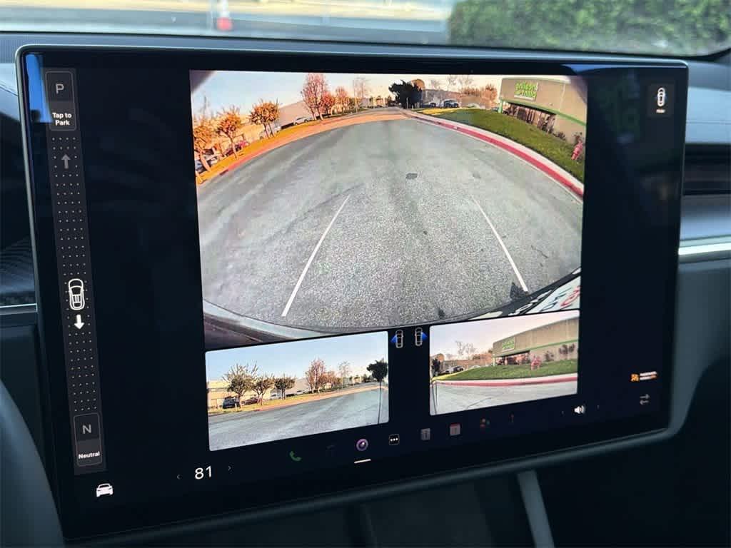 Thumbnail: 2022 Tesla Model X - 18