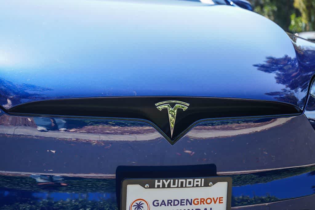 Thumbnail: 2022 Tesla Model X - 11