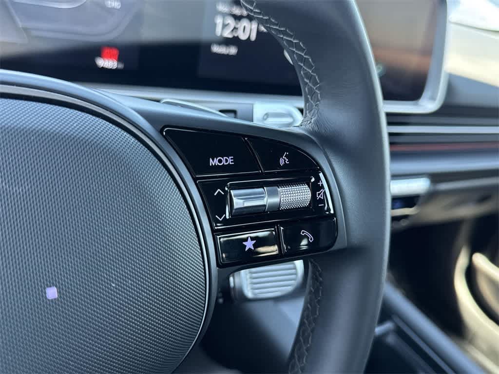 Thumbnail: 2025 Hyundai Ioniq 6 - 22