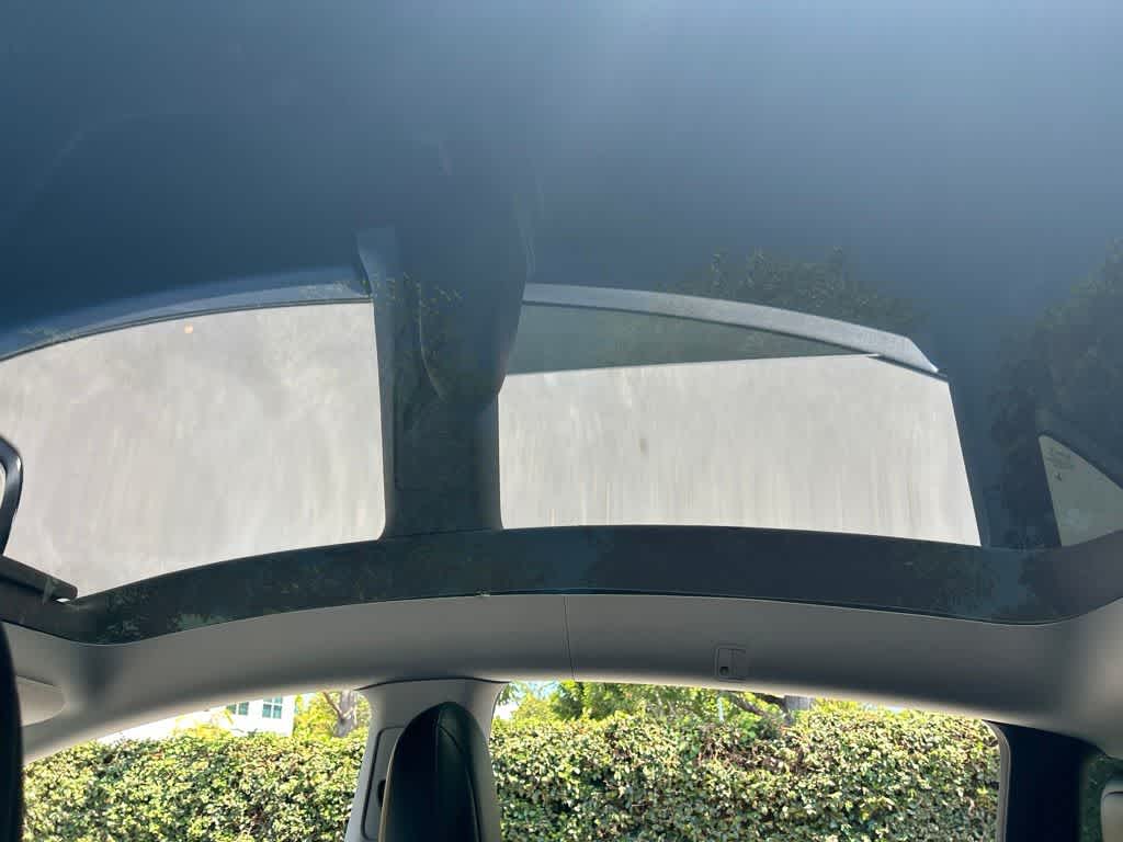 Thumbnail: 2022 Tesla Model Y - 8