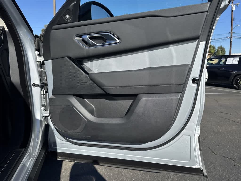 Thumbnail: 2024 Land Rover Range Rover Velar - 40