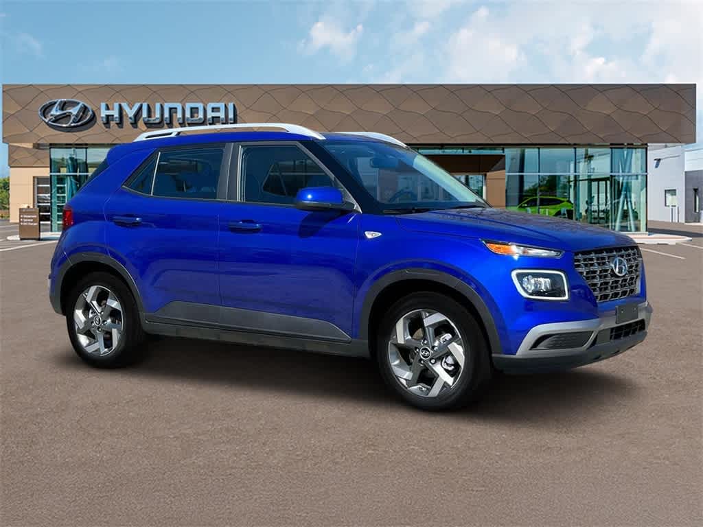 Thumbnail: 2024 Hyundai Venue - 10