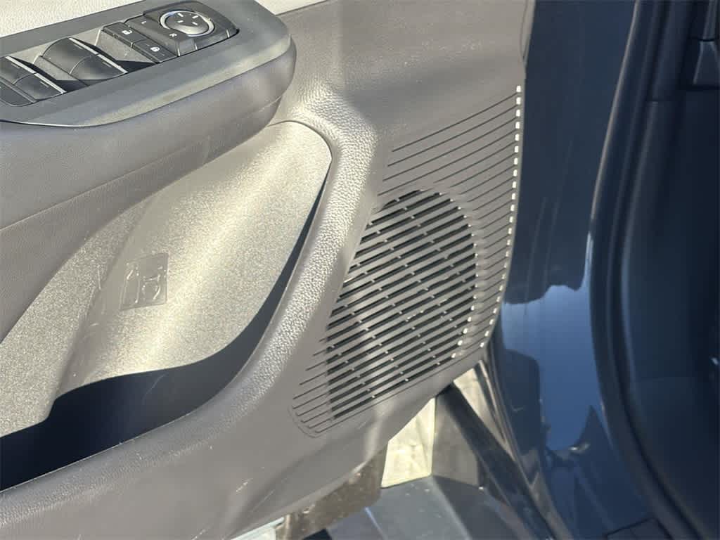 Thumbnail: 2024 Toyota Prius - 26