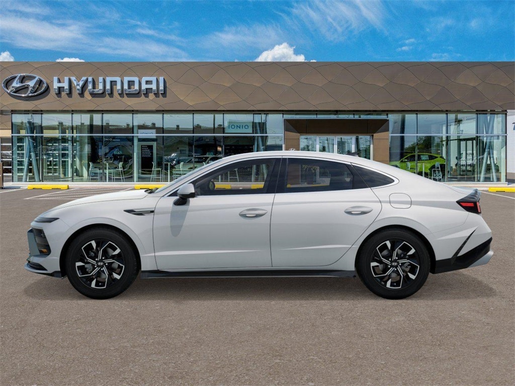 Thumbnail: 2025 Hyundai Sonata - 3