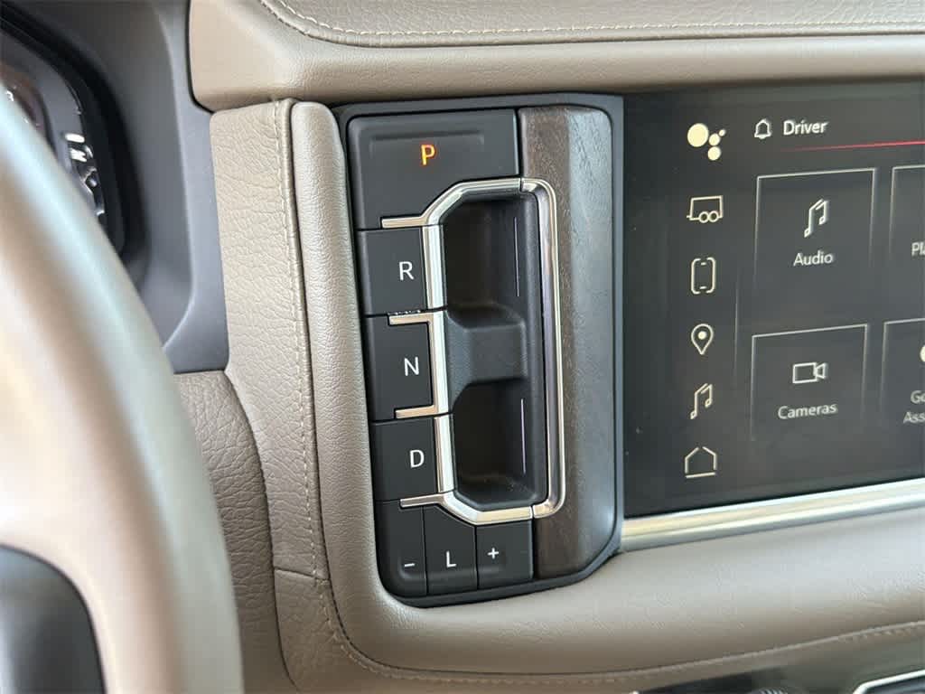 Thumbnail: 2023 GMC Yukon XL - 18