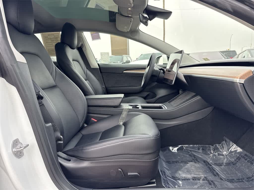 Thumbnail: 2023 Tesla Model 3 - 41