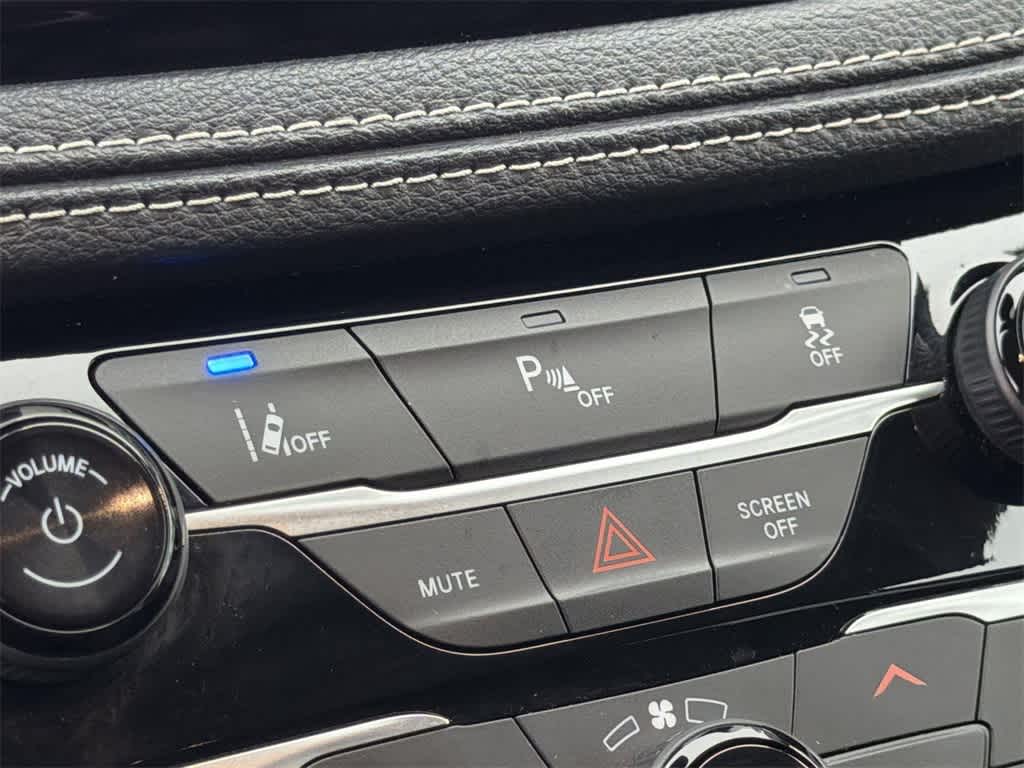 Thumbnail: 2024 Chrysler Pacifica - 21