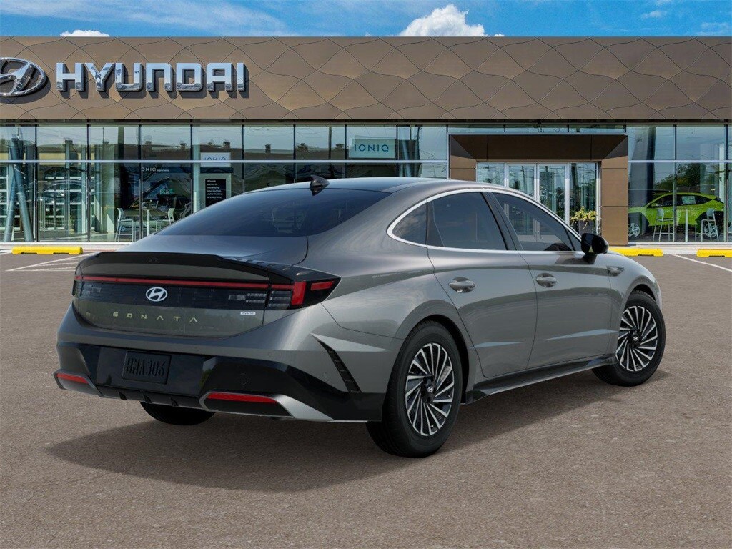 New 2025 Hyundai Sonata Hybrid Limited Sedan