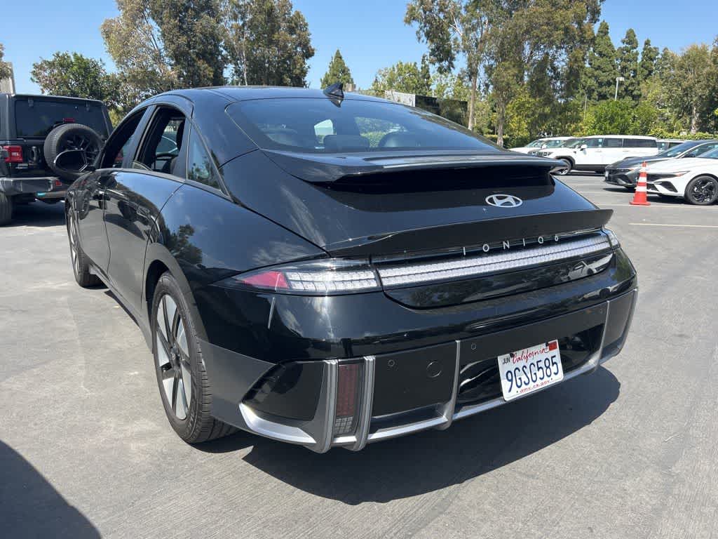 Thumbnail: 2023 Hyundai Ioniq 6 - 4