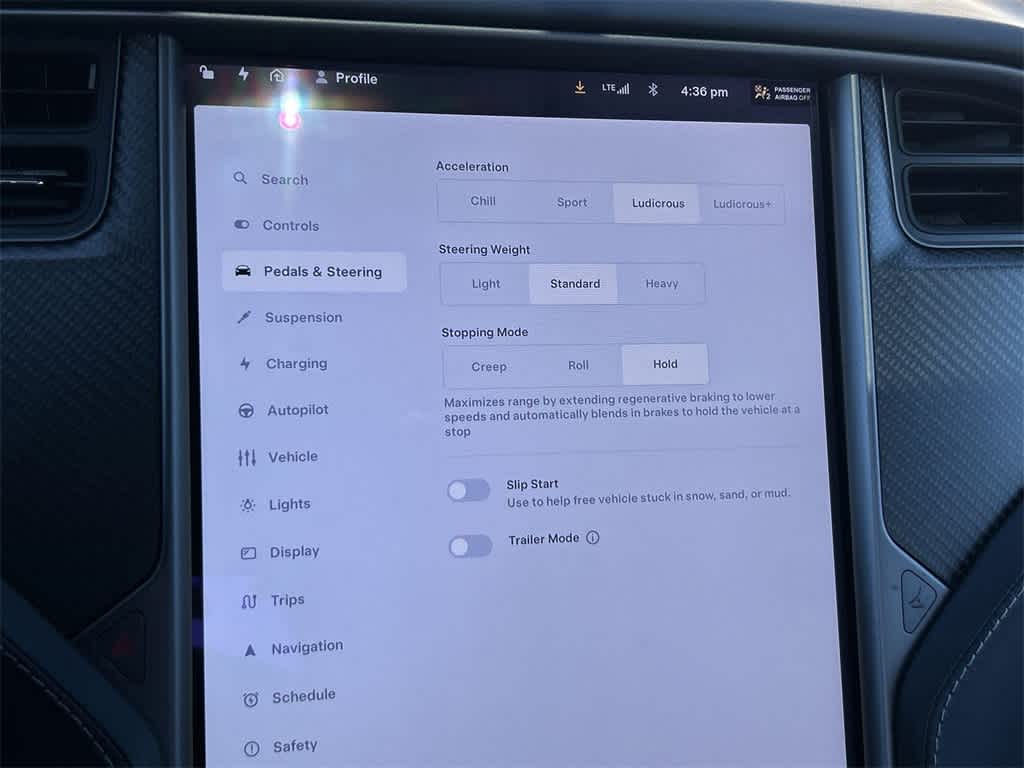 Thumbnail: 2021 Tesla Model X - 30