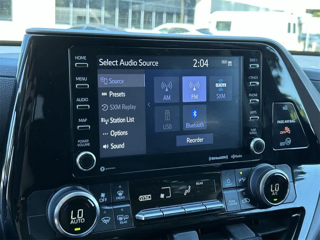 Thumbnail: 2022 Toyota Highlander - 19