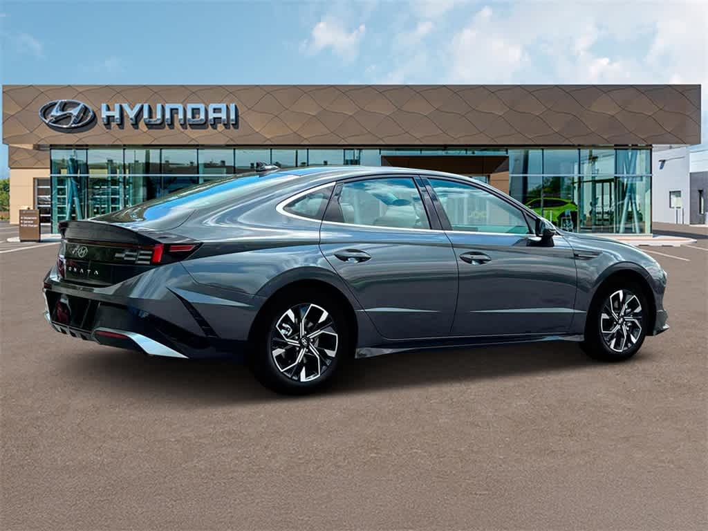 Thumbnail: 2025 Hyundai Sonata - 8