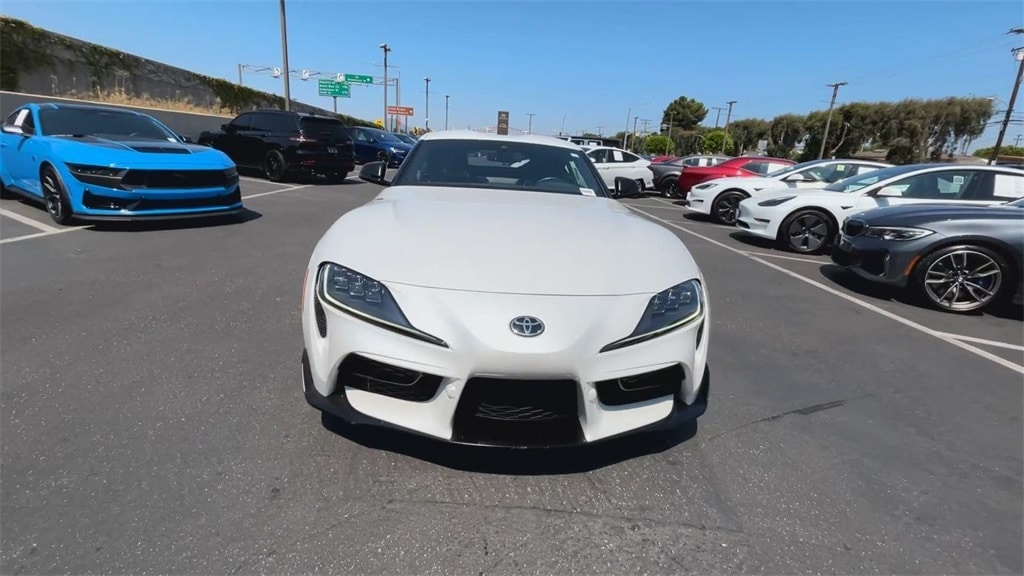 Thumbnail: 2023 Toyota GR Supra - 3