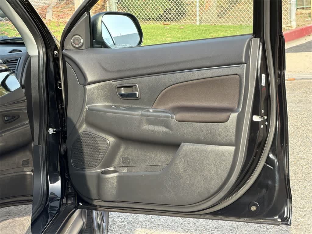 Thumbnail: 2024 Mitsubishi Outlander Sport - 34