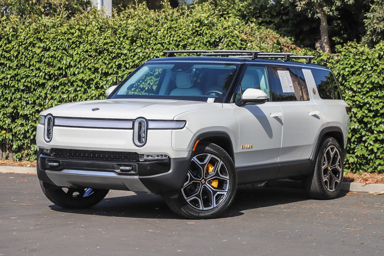 2023 Rivian R1S Adventure -
                  Garden Grove, CA