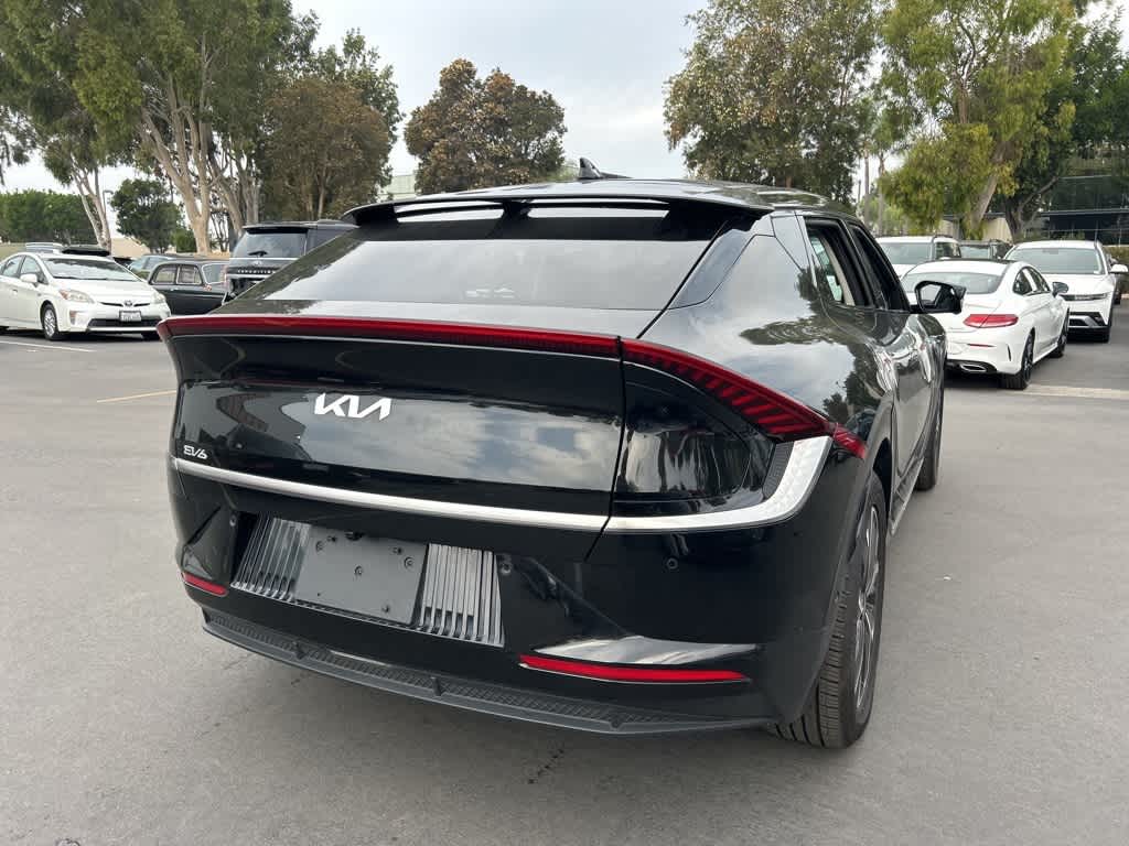 Thumbnail: 2022 Kia EV6 - 3