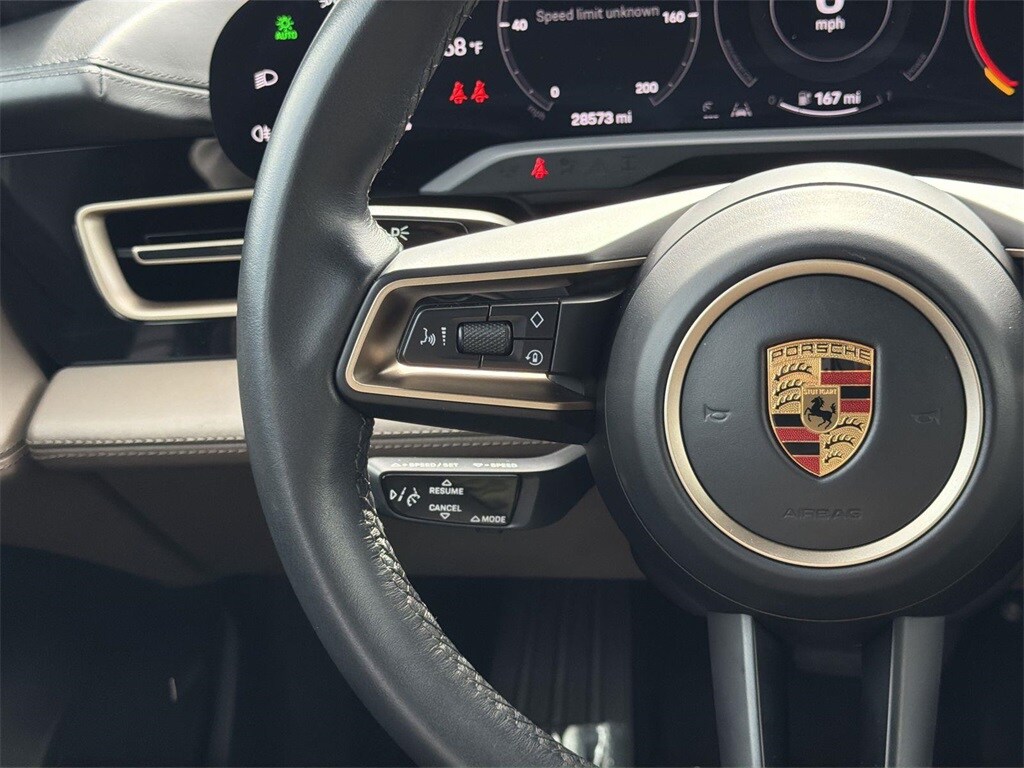 Thumbnail: 2022 Porsche Taycan - 13