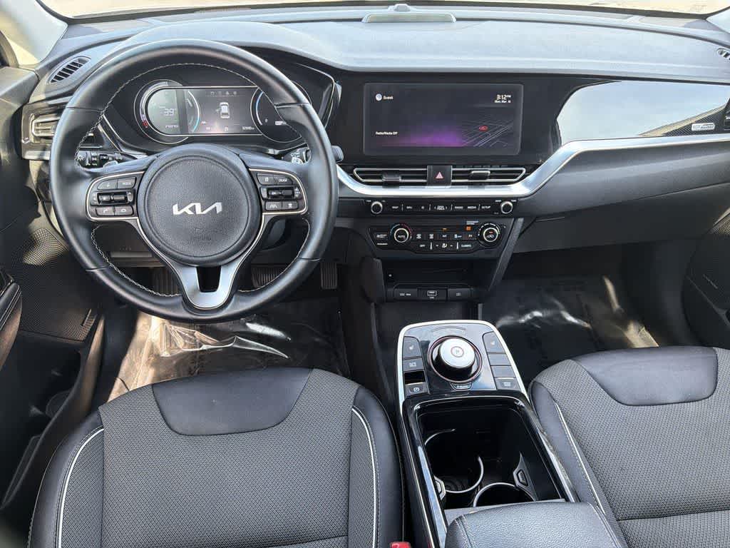 Thumbnail: 2022 Kia Niro - 11