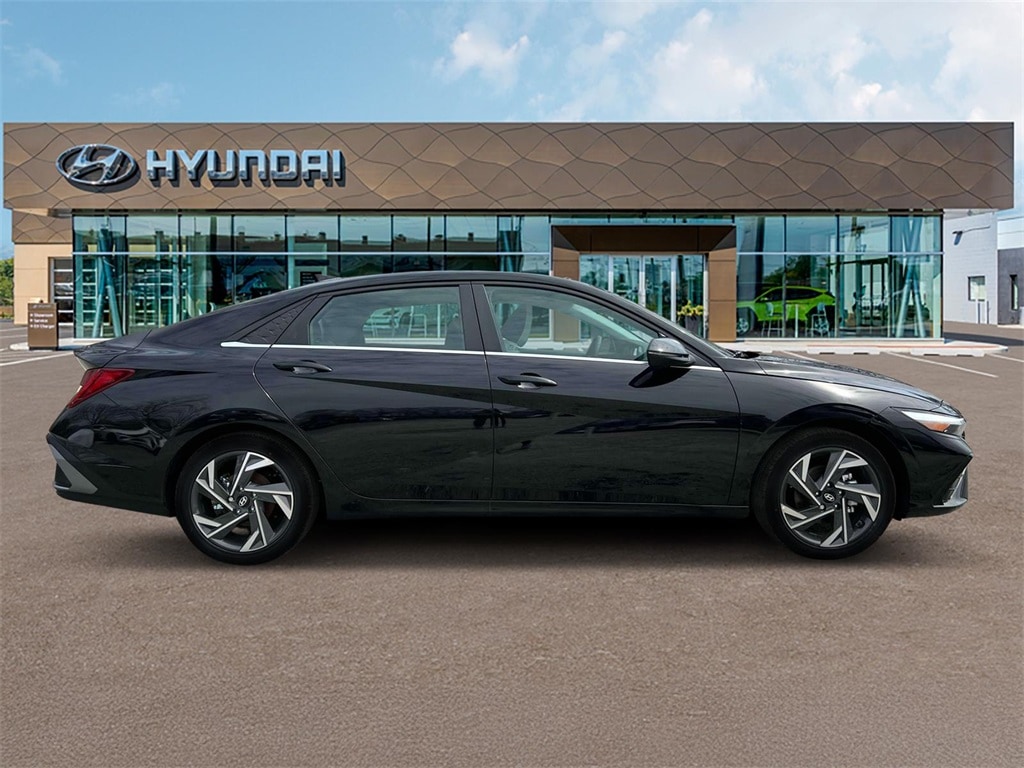 Thumbnail: 2025 Hyundai Elantra - 8