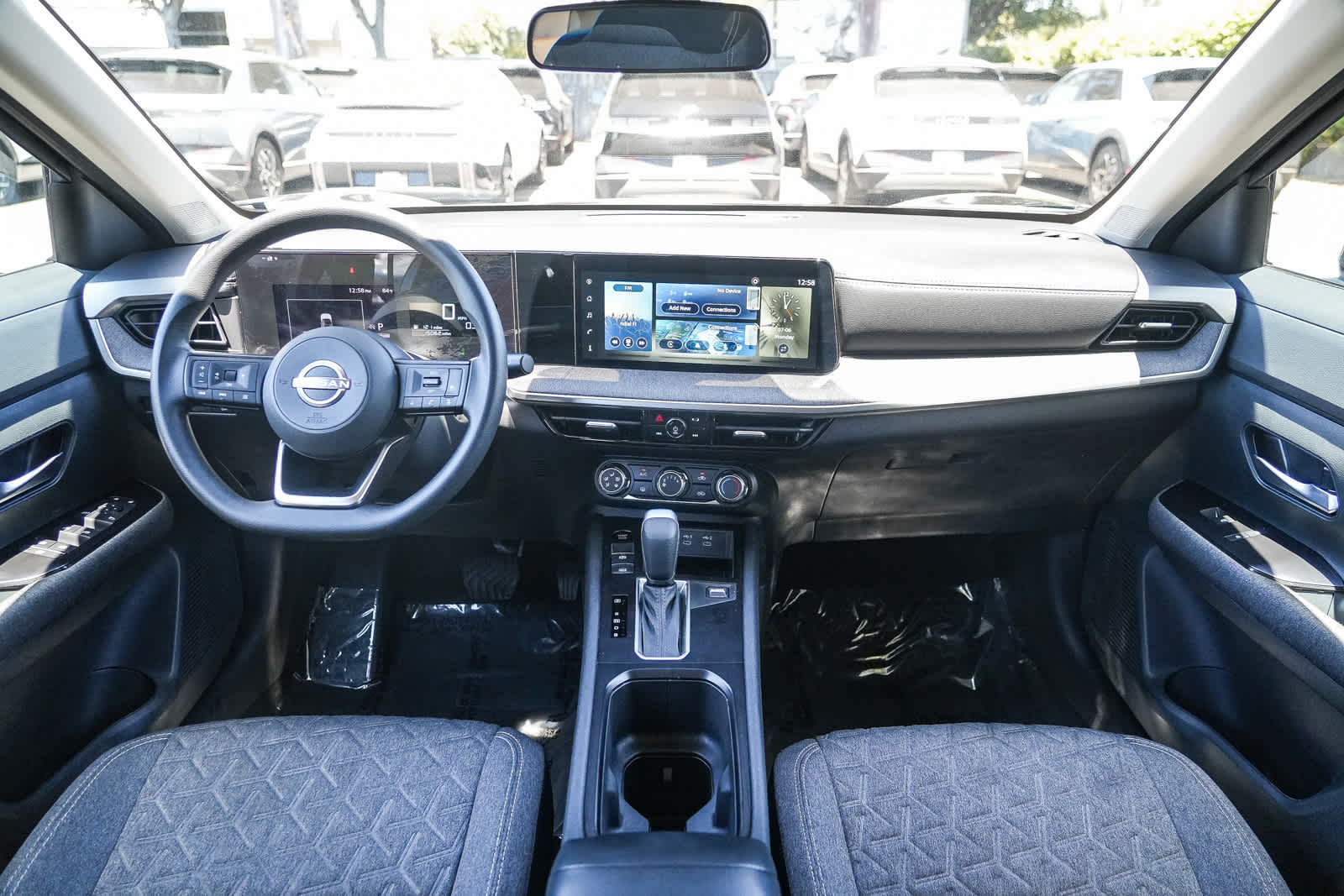 Thumbnail: 2025 Nissan Kicks - 11