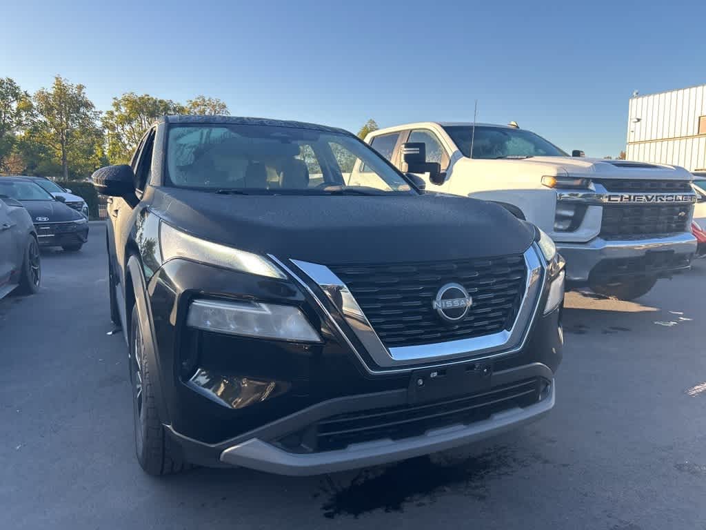 Thumbnail: 2023 Nissan Rogue - 1