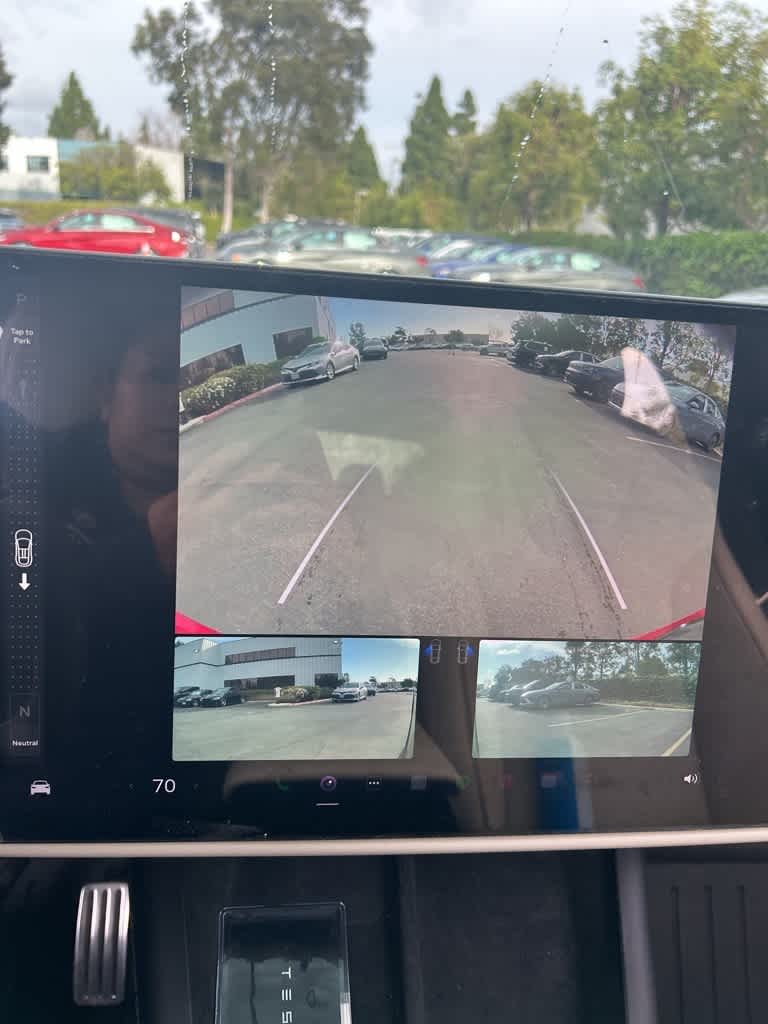 Thumbnail: 2023 Tesla Model X - 11