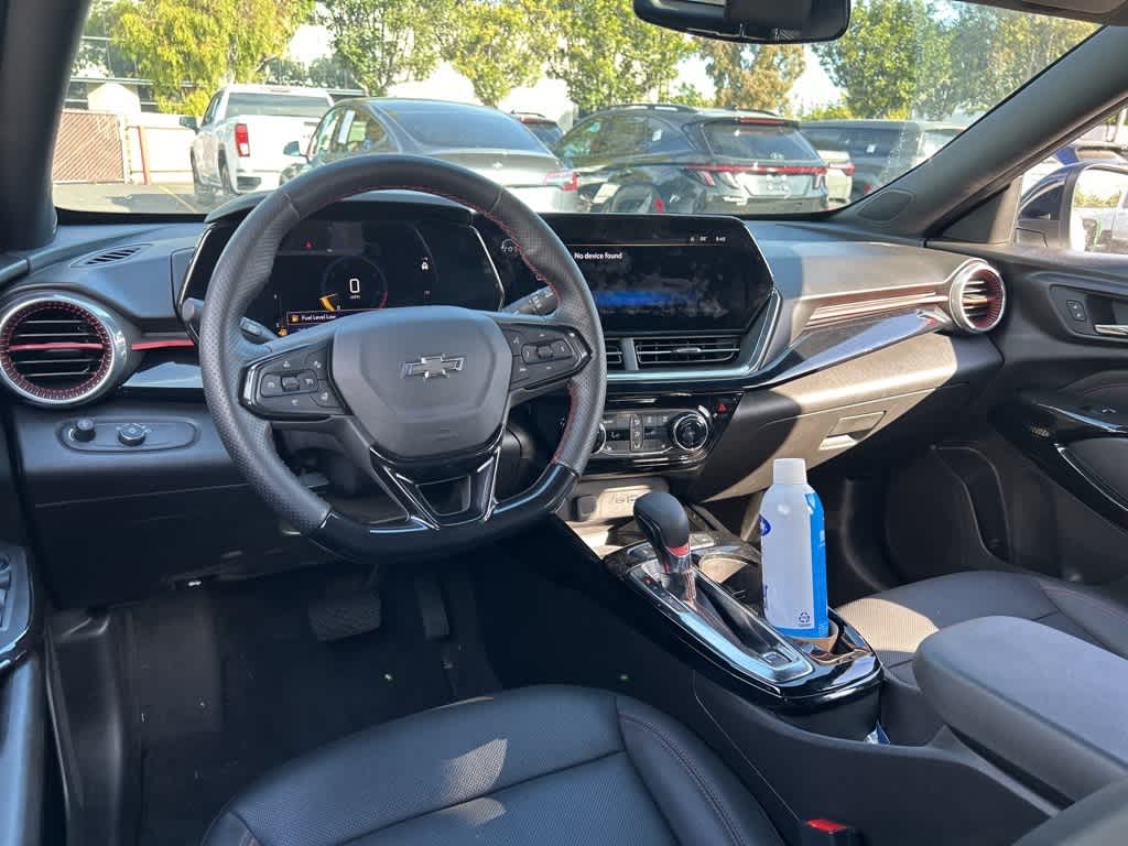 Thumbnail: 2025 Chevrolet Trax - 7