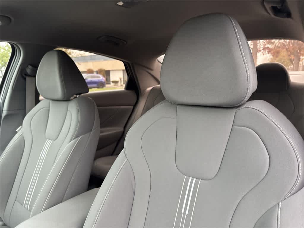 Thumbnail: 2023 Hyundai Elantra - 27