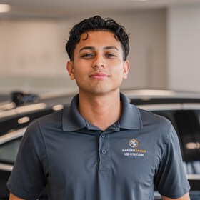 Staff member Andrew Gonzalez from ID_2bf527