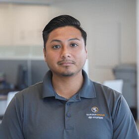 Staff member Gustavo Perez from ID_2bf527