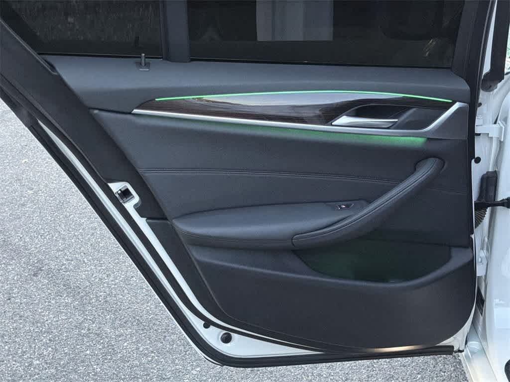 Thumbnail: 2020 BMW 5 Series - 27