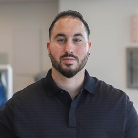 Staff member Peter Ghabour from ID_42c016