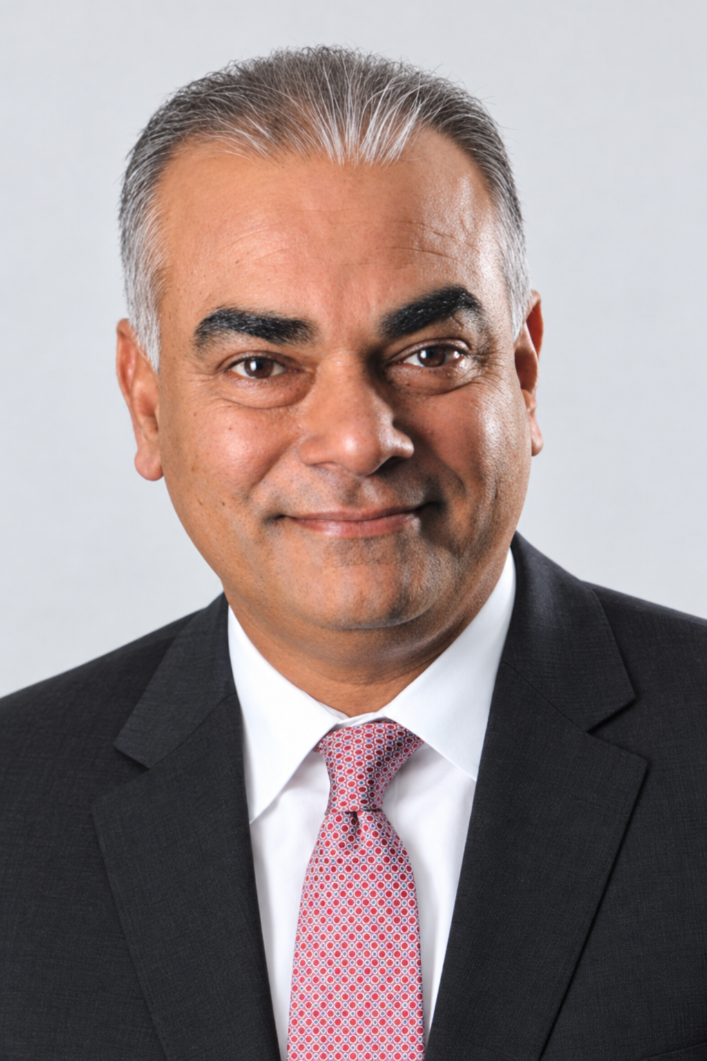 Staff member Zamir Siddiqi from ID_42c016