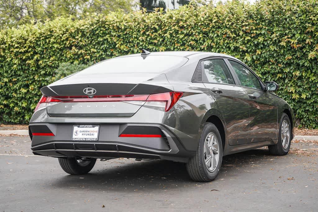 Thumbnail: 2026 Hyundai Elantra - 6