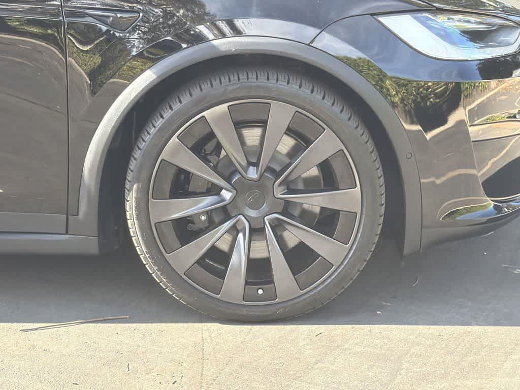 Thumbnail: 2022 Tesla Model X - 34