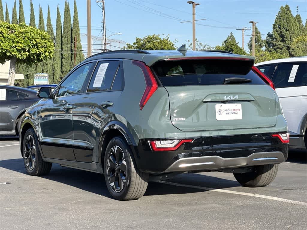 Thumbnail: 2023 Kia Niro - 6