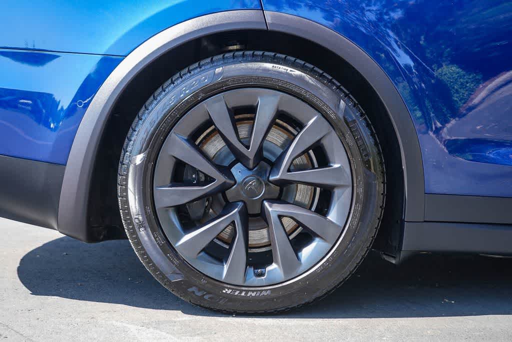 Thumbnail: 2022 Tesla Model X - 8
